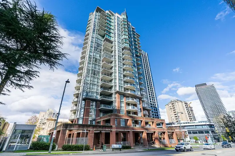 609 13399 104 AVENUE - photo 1 of 16
