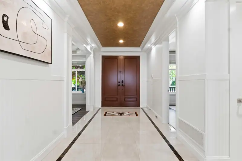 14967 59A AVENUE - photo 3 of 40