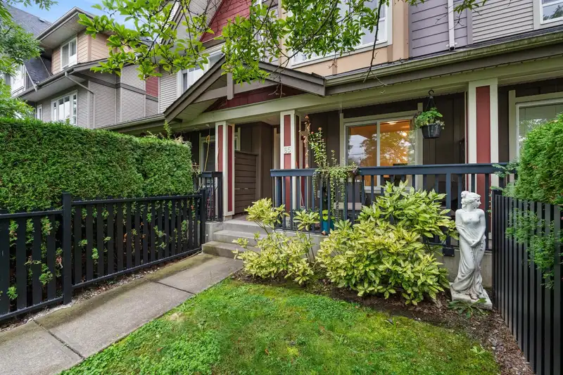 65 7088 191 STREET - photo 1 of 34