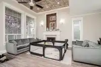 6158 140B STREET - thumbnail 4