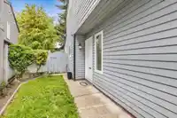 7368 PARKWOOD DRIVE - thumbnail 2