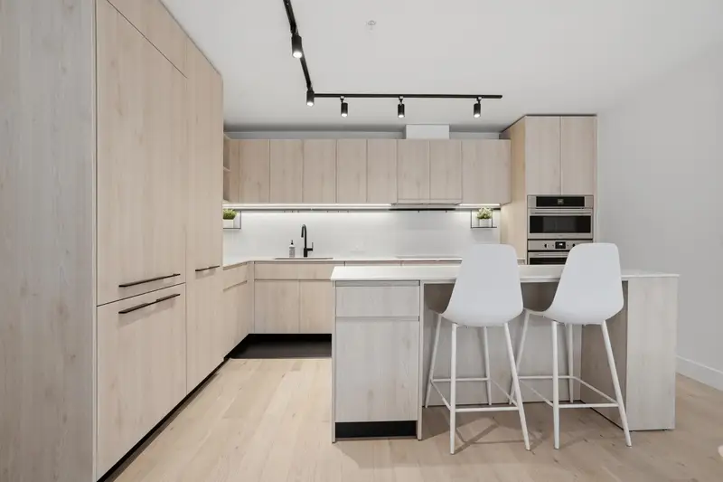 3960 DUMFRIES STREET - photo 3 of 25