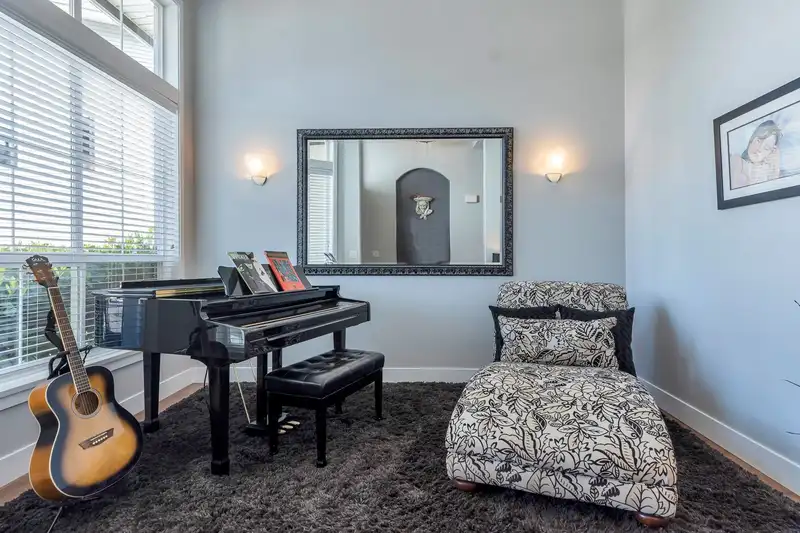 5774 147A STREET - photo 4 of 40