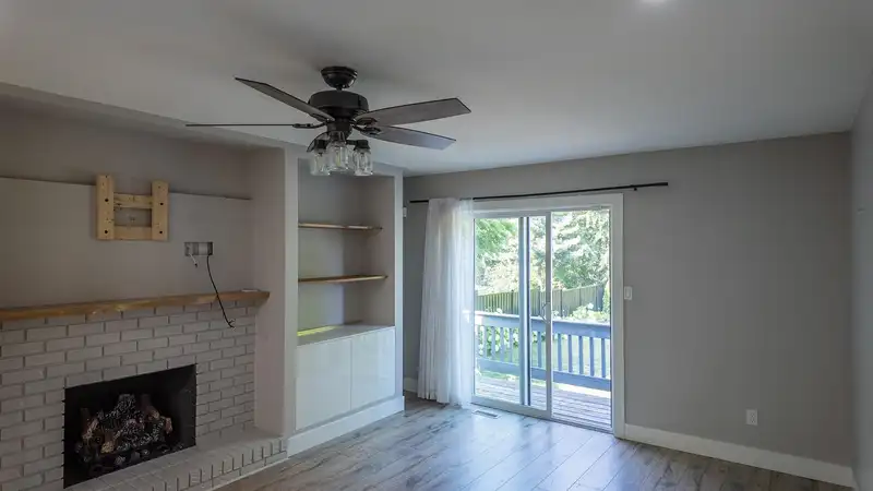 6096 KILLARNEY DRIVE - photo 4 of 40