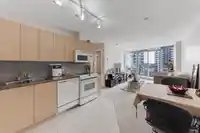 2307 13618 100 AVENUE - thumbnail 4