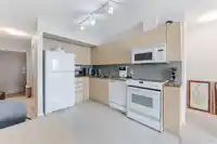 2307 13618 100 AVENUE - thumbnail 6