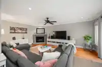 5648 125A STREET - thumbnail 29