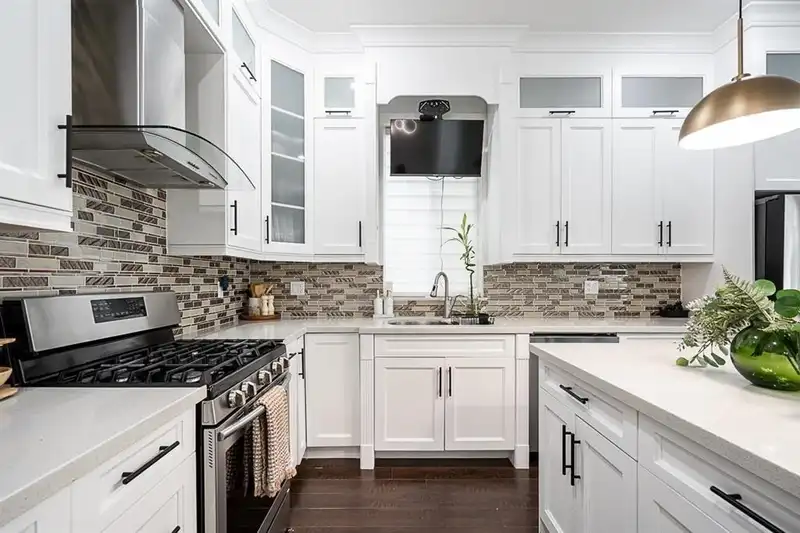 13916 60 AVENUE - photo 4 of 25