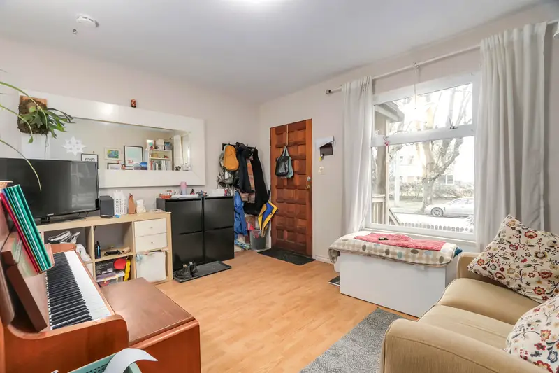 3135-3137 HEATHER STREET - photo 4 of 22