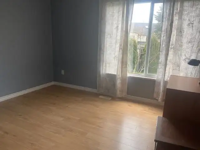9582 155A STREET - photo 4 of 13
