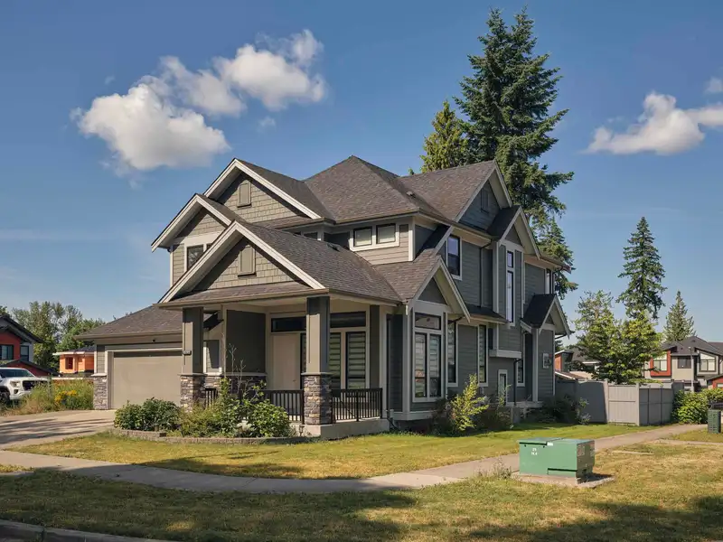 10295 166B STREET - photo 1 of 39