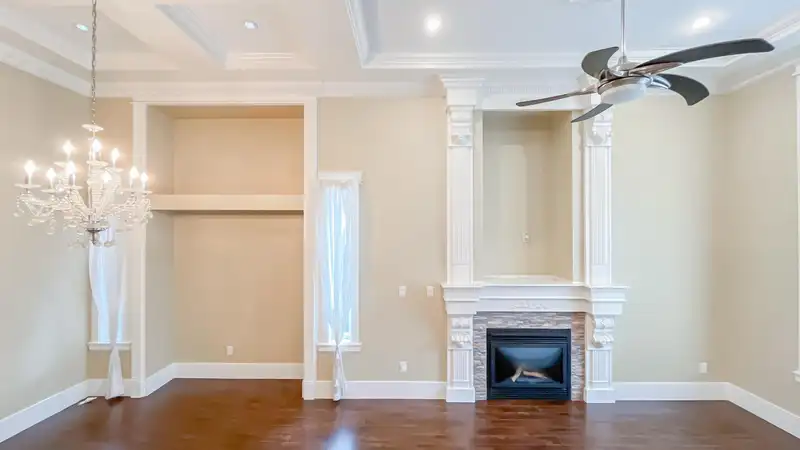 14059 91 AVENUE - photo 3 of 36