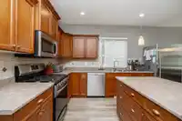 6885 191 STREET - thumbnail 10