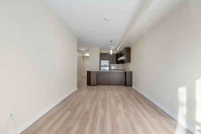 103 13339 102A AVENUE - photo 1 of 19