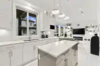 5929 140B STREET - thumbnail 14