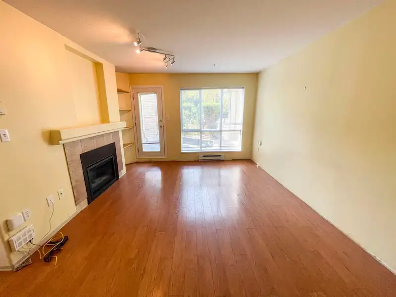 102 9979 140 STREET - photo 3 of 15