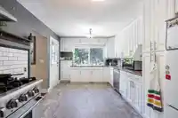 17223 61B AVENUE - thumbnail 3