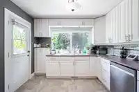 17223 61B AVENUE - thumbnail 4