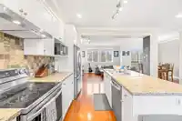 8 7168 179 STREET - thumbnail 11