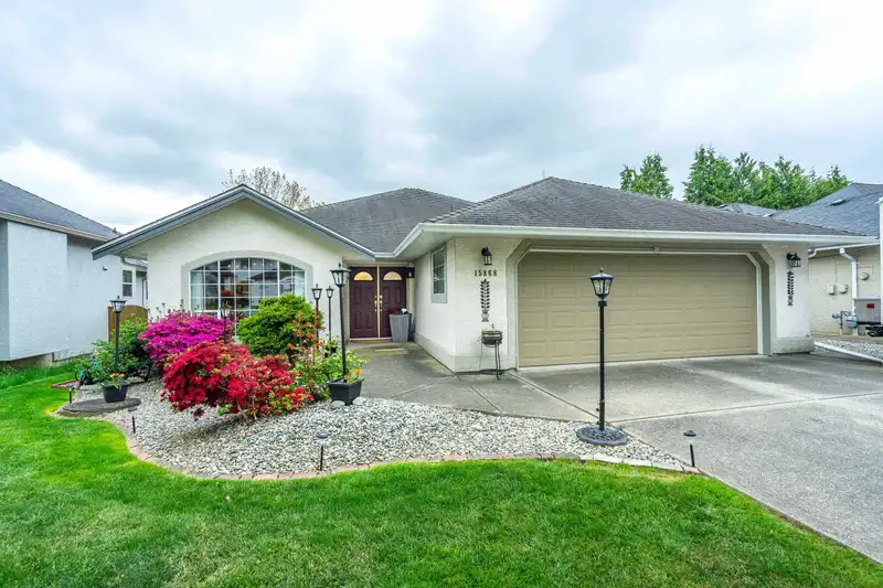 15868 80A AVENUE - photo 2 of 40