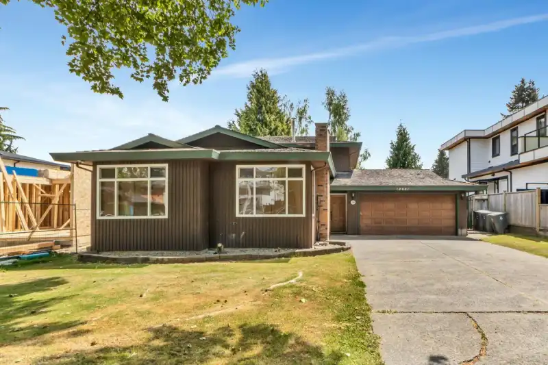 12881 CARLUKE CRESCENT - photo 1 of 25