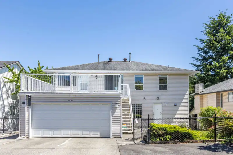 9965 160 STREET - photo 2 of 40