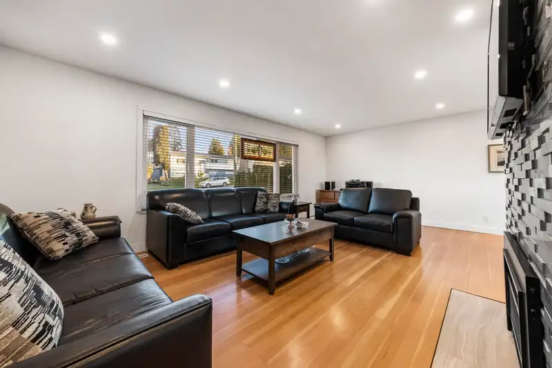 11345 136A STREET - photo 2 of 40