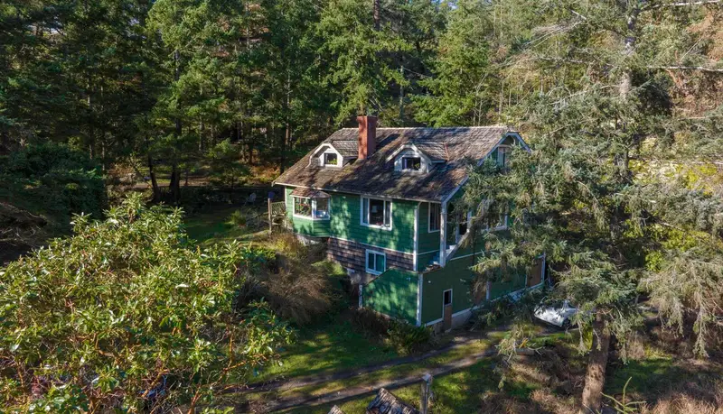 5066 SHERMAN LANE - photo 2 of 25