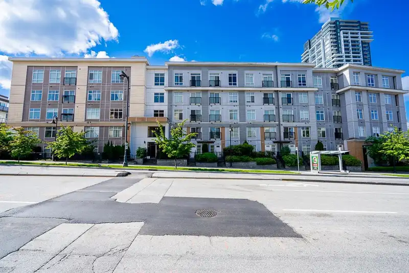 103 13728 108 AVENUE - photo 3 of 30