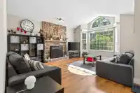 15733 98A AVENUE - thumbnail 1