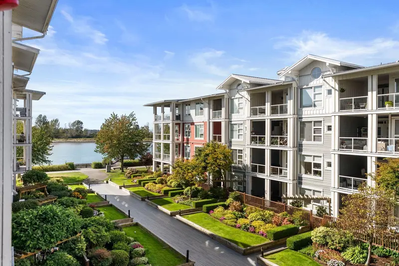 315 4600 WESTWATER DRIVE - photo 1 of 25