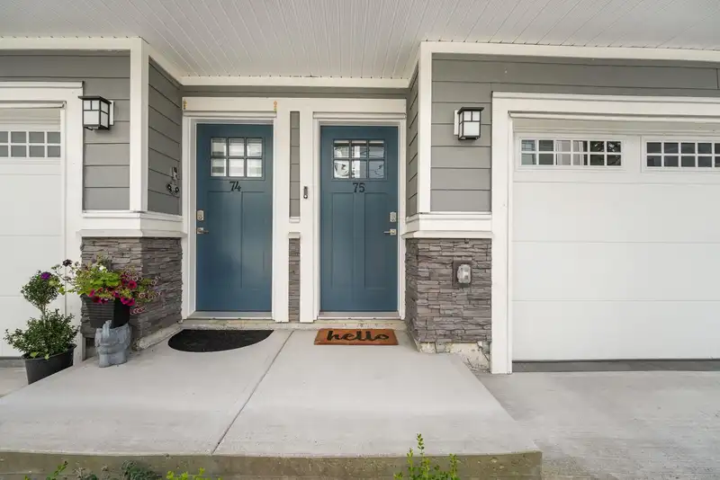 75 19501 74 AVENUE - photo 3 of 25