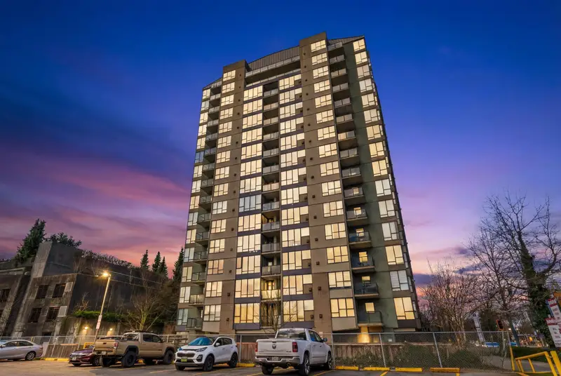 602 8180 GRANVILLE AVENUE - photo 2 of 25