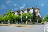 119 13468 KING GEORGE BOULEVARD - thumbnail 2