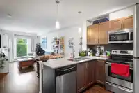 119 13468 KING GEORGE BOULEVARD - thumbnail 8