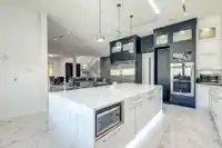 6149 181A STREET - thumbnail 12