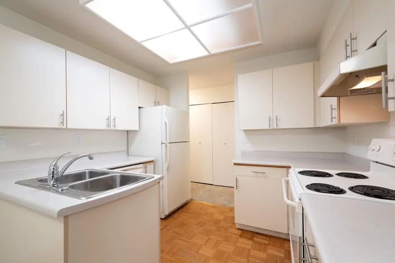 203 7600 FRANCIS ROAD - photo 4 of 25