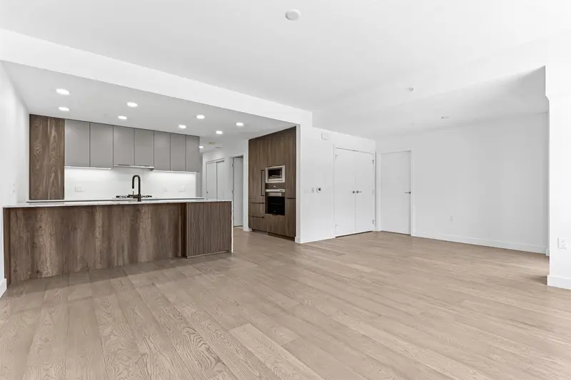 203 3590 W 39TH AVENUE - photo 4 of 20