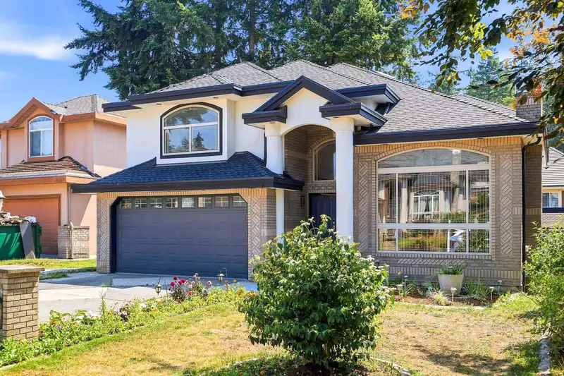 12580 60A AVENUE - photo 2 of 25