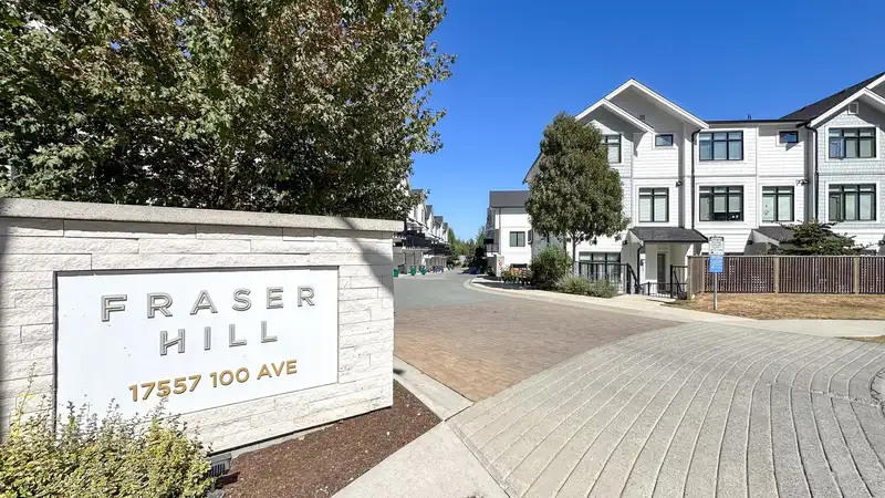 20 17557 100 AVENUE - photo 2 of 33