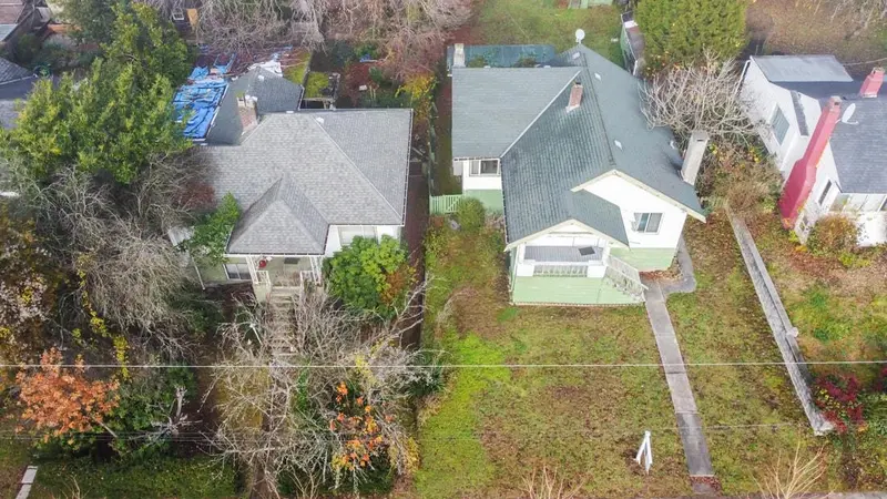 438 W 14TH STREET - photo 2 of 5