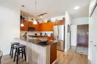 315 10180 153 STREET - thumbnail 1