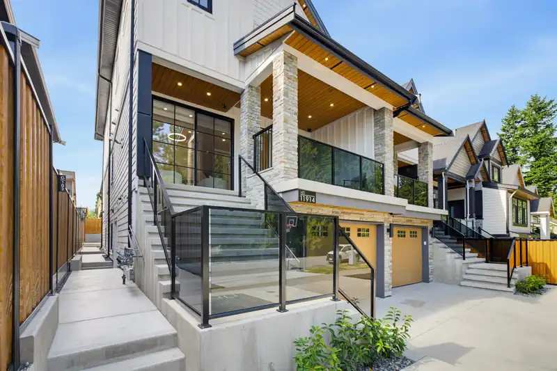 102 11914 96A AVENUE - photo 4 of 40