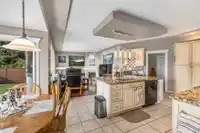 5737 169A STREET - thumbnail 12