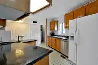 59 8220 KING GEORGE HIGHWAY - thumbnail 11
