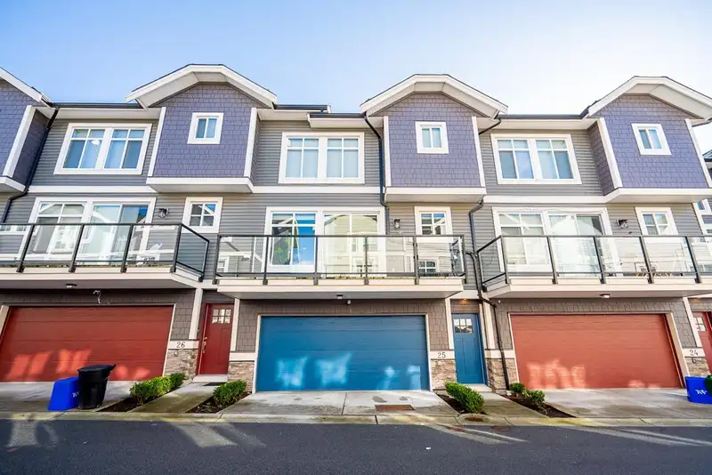 25 10488 124 STREET - photo 1 of 38