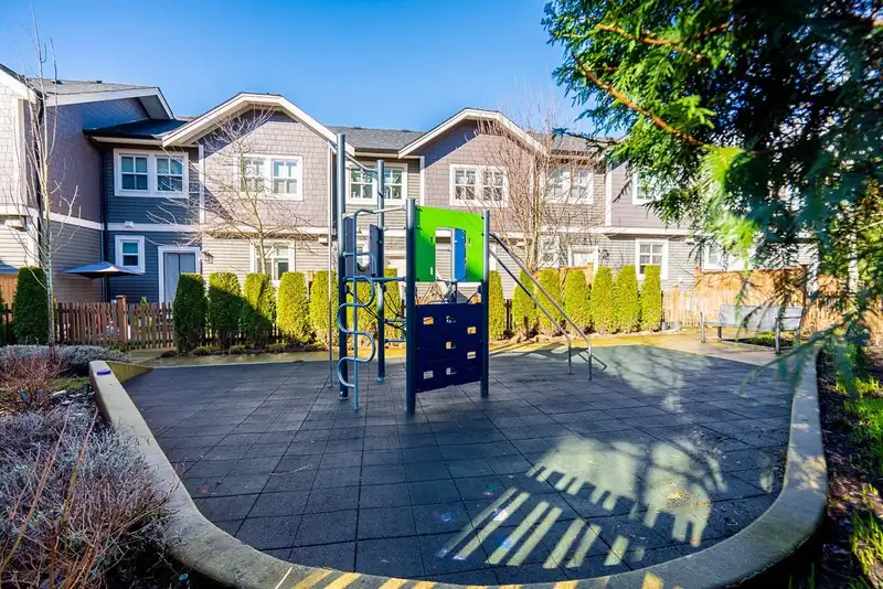 25 10488 124 STREET - photo 2 of 38