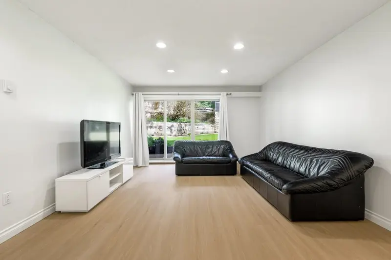 101 9857 MANCHESTER DRIVE - photo 1 of 21