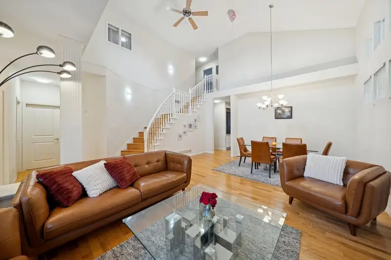 11 8250 158 STREET - photo 1 of 30