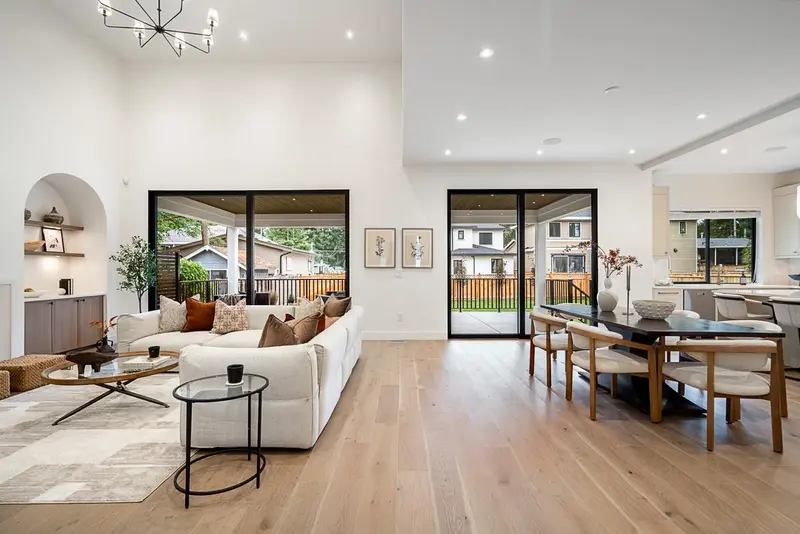 20333 41A AVENUE - photo 4 of 25